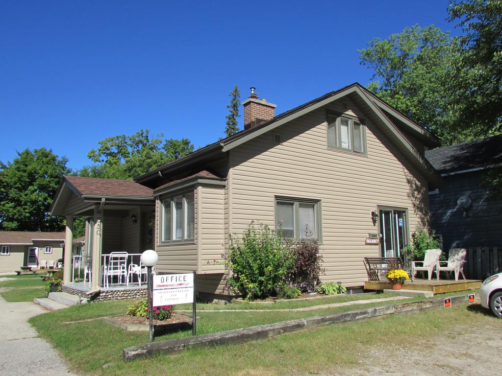 The Maples Cottages In Port Elgin Eksteriør billede